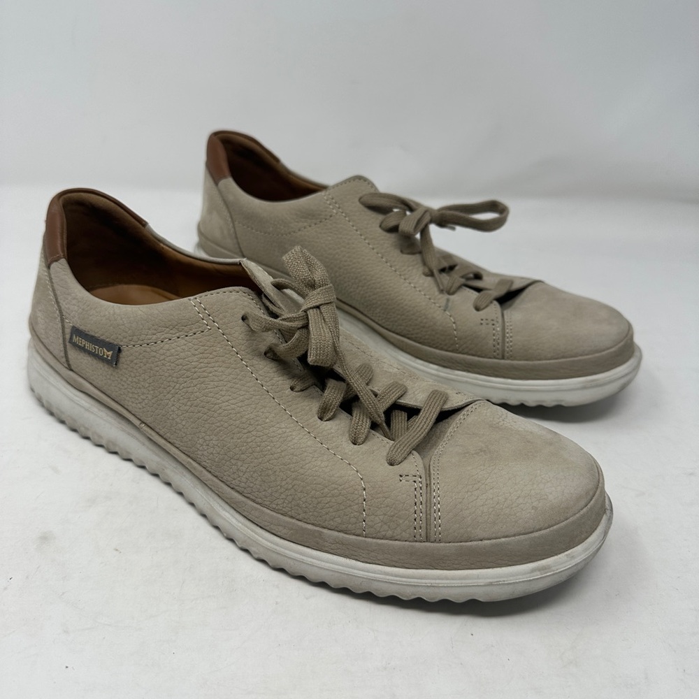 Mephisto Thomas Sand Nubuk Leather Sneaker
Men’s Size 8 EUC Shoes